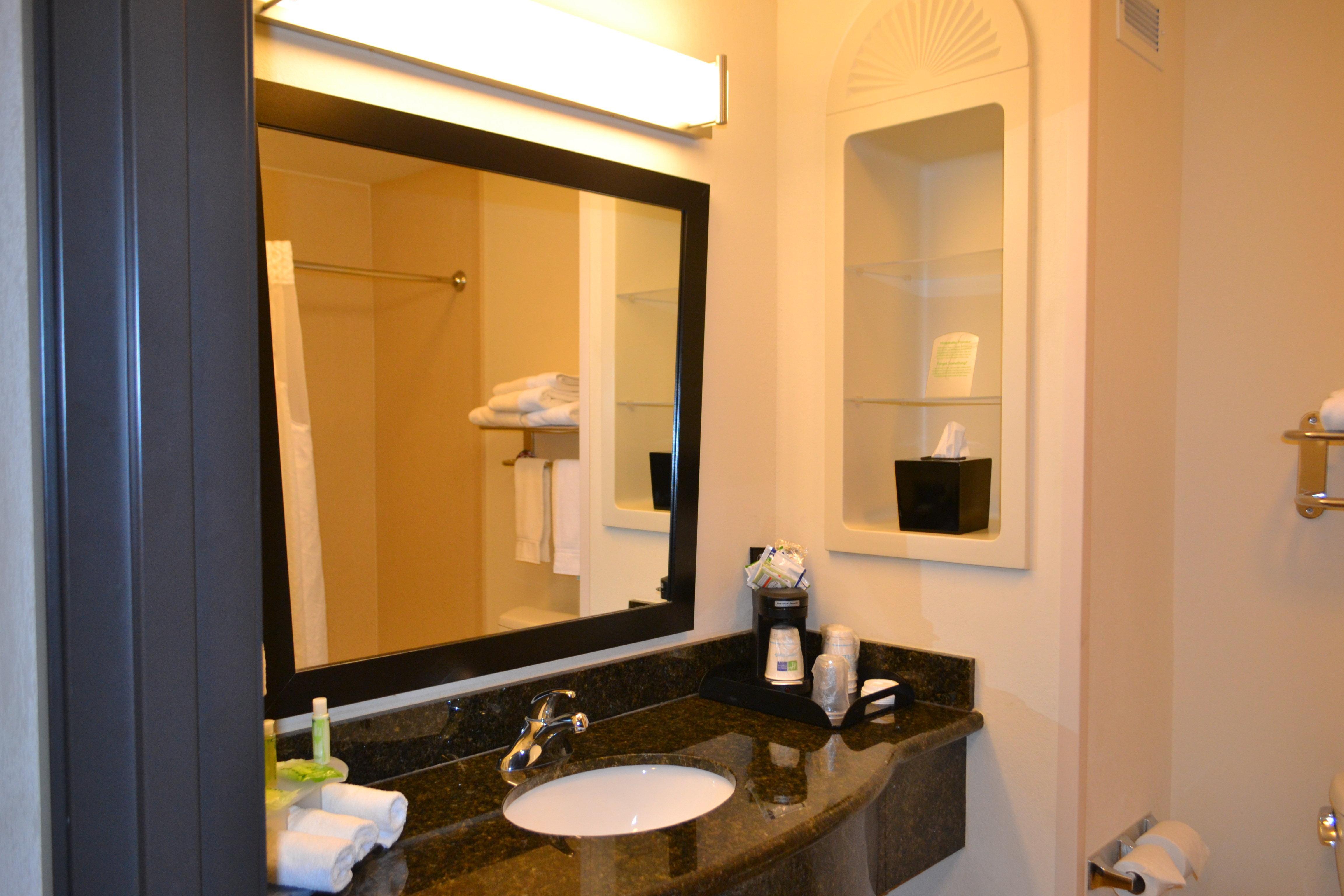 Holiday Inn Express Hotel And Suites - Odessa By Ihg Екстер'єр фото